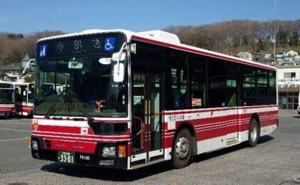 小田急バス、2029年度までに一般路線バスの現金払い終了へ、クレカ乗車を全台導入